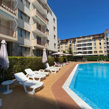 Summer Breeze 110 Cozi サニービーチ