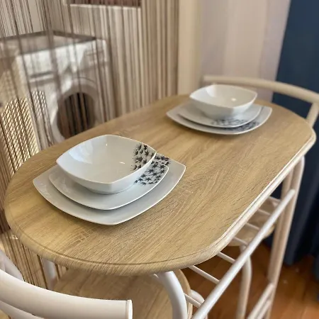 Summer Breeze 110 Cozi アパート *